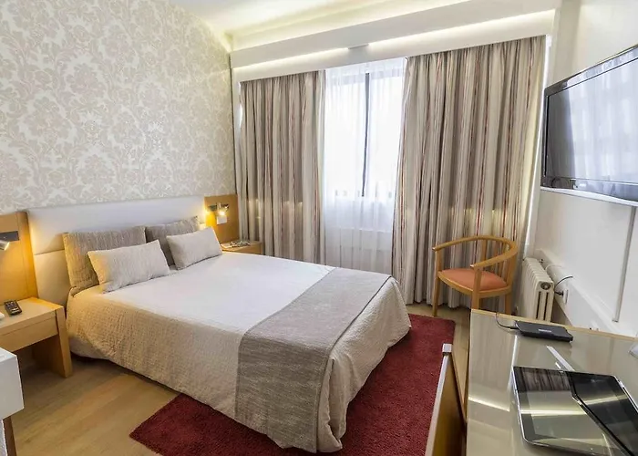 Eurosol & Jardim 莱里亚