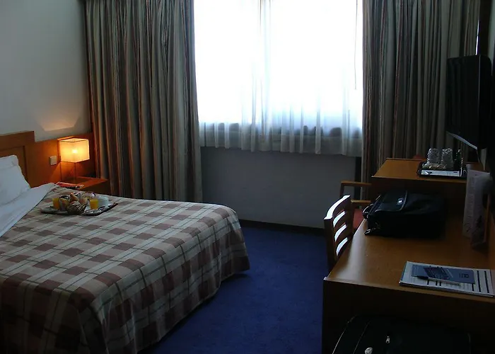 Eurosol & Jardim 酒店 莱里亚